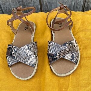 Nordstrom Rack Polly Flat Espadrille Snake Print Cross Sandals Size 5
